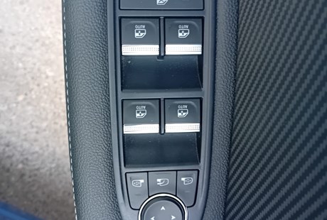 VE1005